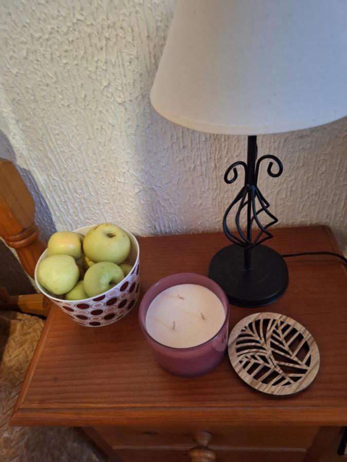 Hostal El Patio Restaurante San Bartolome de Pinares ภายนอก รูปภาพ